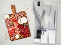 TZS First Austria Allesschneider, elektrischer K&uuml;chenhelfer, Zubereitung von Aufschnitt, praktische Schneidemaschine f&uuml;r gleichgro&szlig;e Scheiben, in Aluminium, 120 W