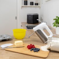 TZS First Austria Handmixer, 500 W, elektrischer leistungsstarker Handr&uuml;hrer, stufenlose Geschwindigkeitsstufen mit Soft-Start, Turbo- und Auswurffunktion, inkl. R&uuml;hrbesen & Knethaken, wei&szlig;/Edelstahl