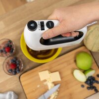 TZS First Austria Handmixer, 300 W, elektrischer leistungsstarker Handr&uuml;hrer, 5 Geschwindigkeitsstufen, Turbo- und Auswurffunktion, inkl. R&uuml;hrbesen & Knethaken, wei&szlig;/schwarz